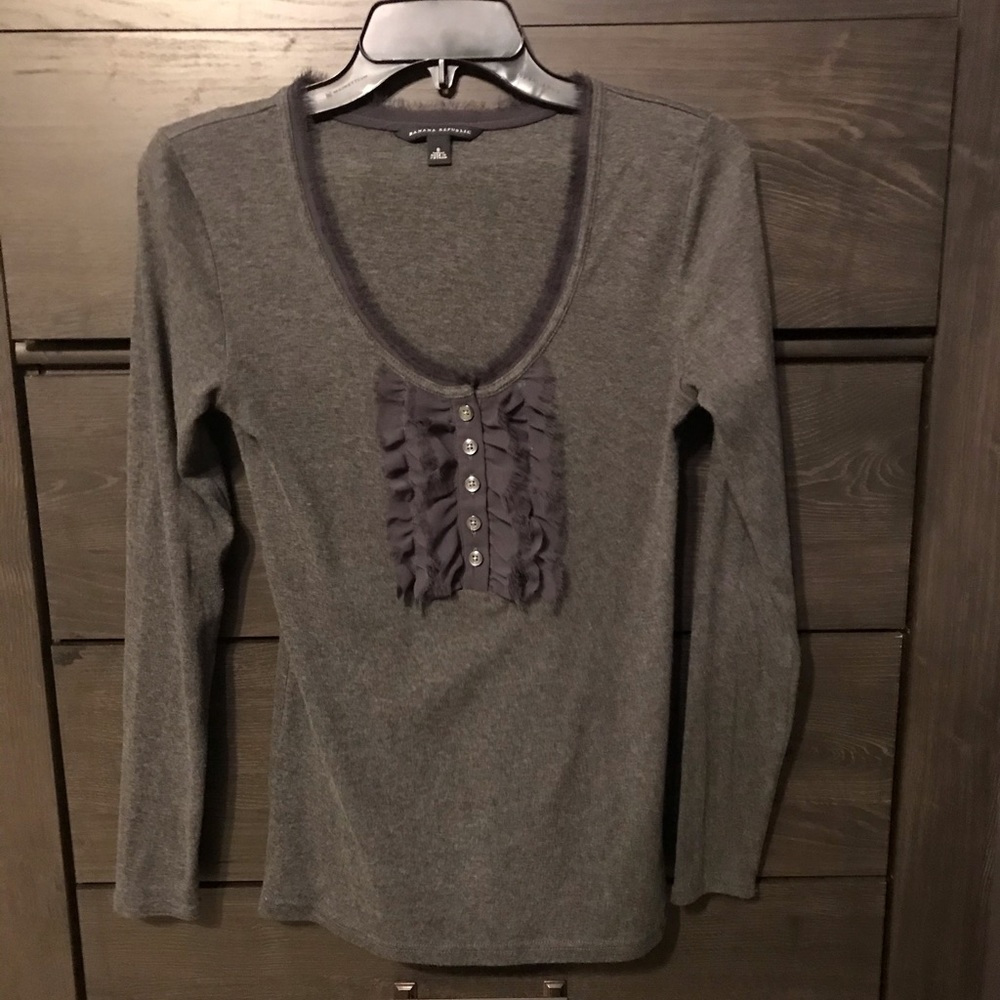 Long sleeve, fun Banana Republic top